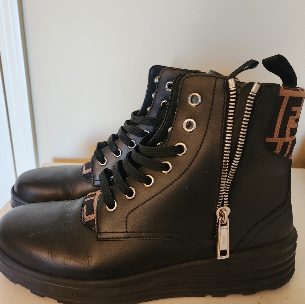 Mens Fendi boots